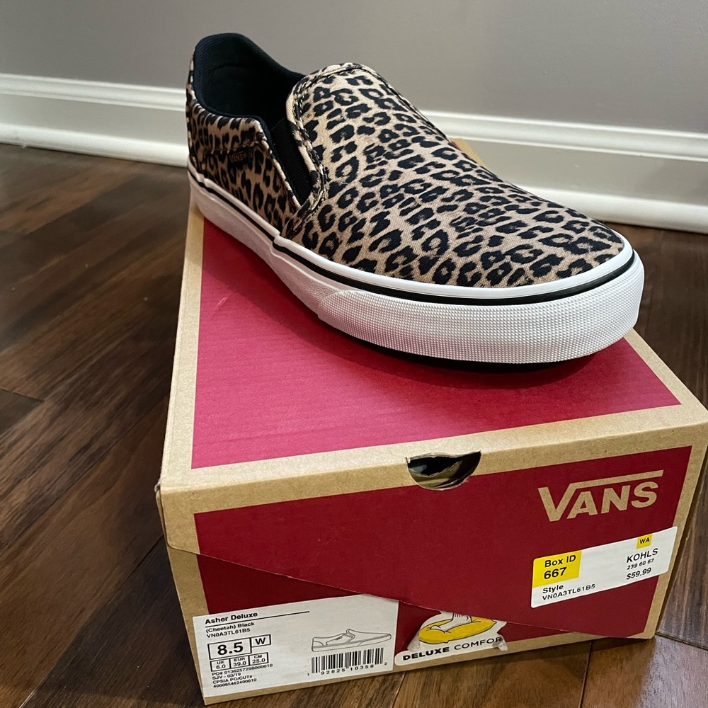 brand new, never worn in box w tags
